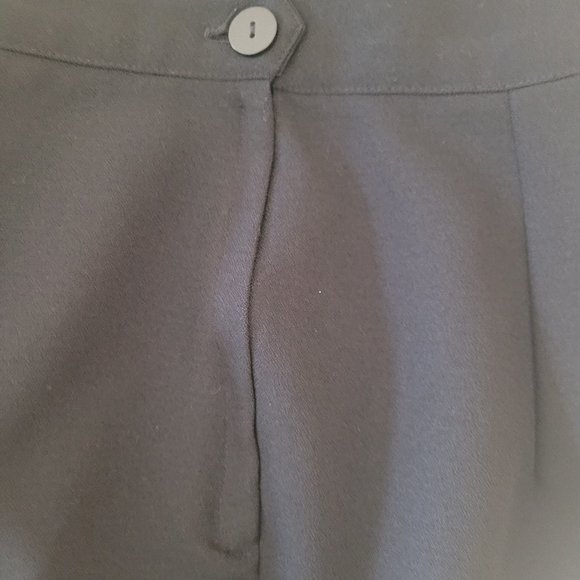 Danielle B Tapered Leg Black Women's Cigarette Pant. Size 6/8 - Picture 9 of 9